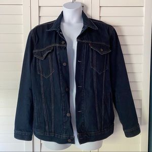 Levi’s Classic Trucker Denim Jacket